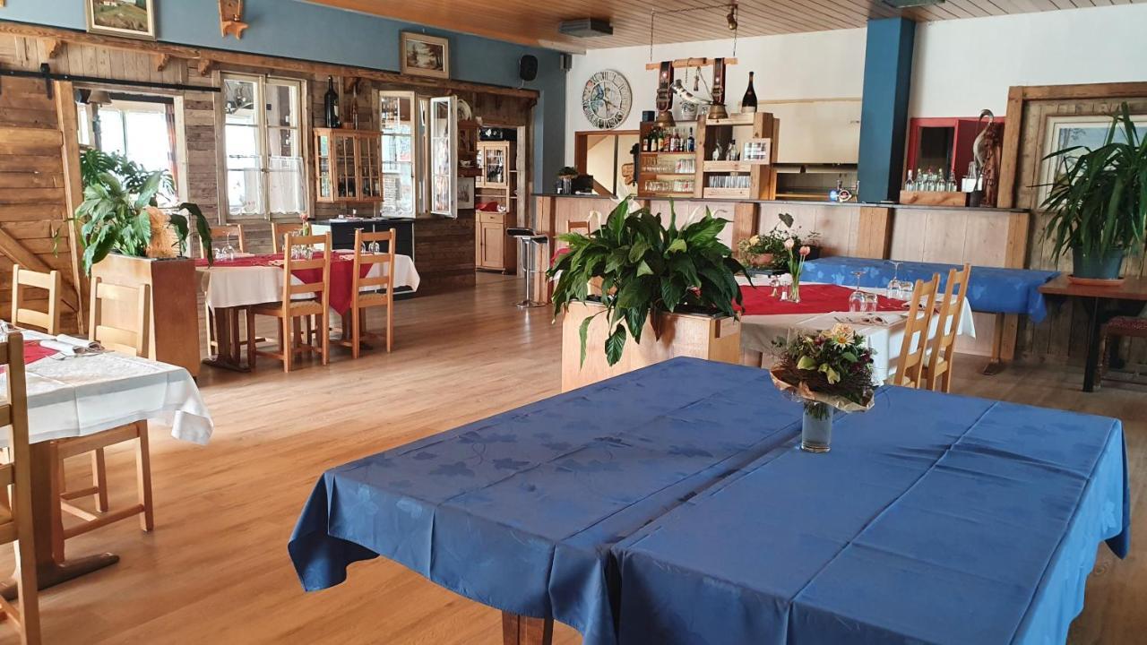 סיגנאו Gasthof Schlossberg מראה חיצוני תמונה